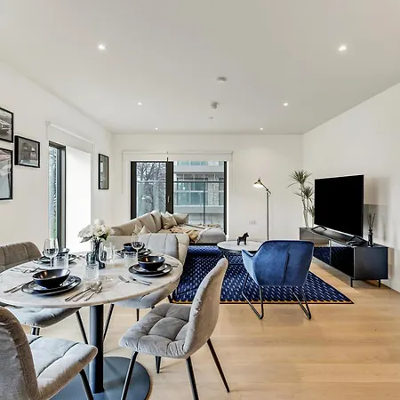 Khayat Homes - The Great Escape - 3 Bed Luxury Apt